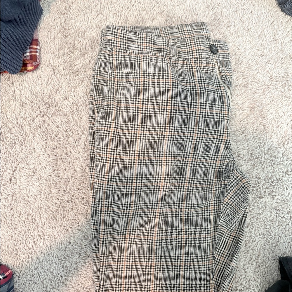 Old Navy Men's Plaid Pants in Black and Tan